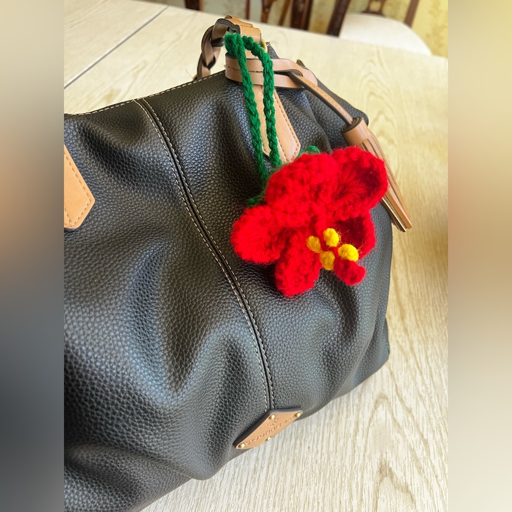Hand Crocheted Red Hibiscus Flower Bag Charm/Keychain! - Picture 5 of 14